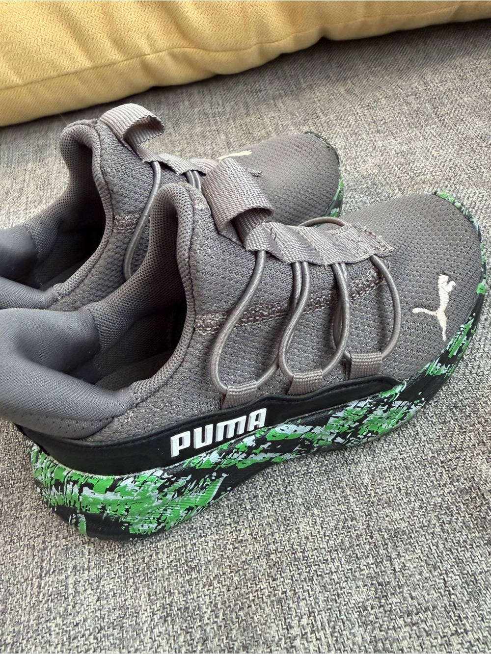 Puma Kids' Gray Sneakers One4All 2.0 Slip-On Green Patterned Sole Size 11C VGUC
